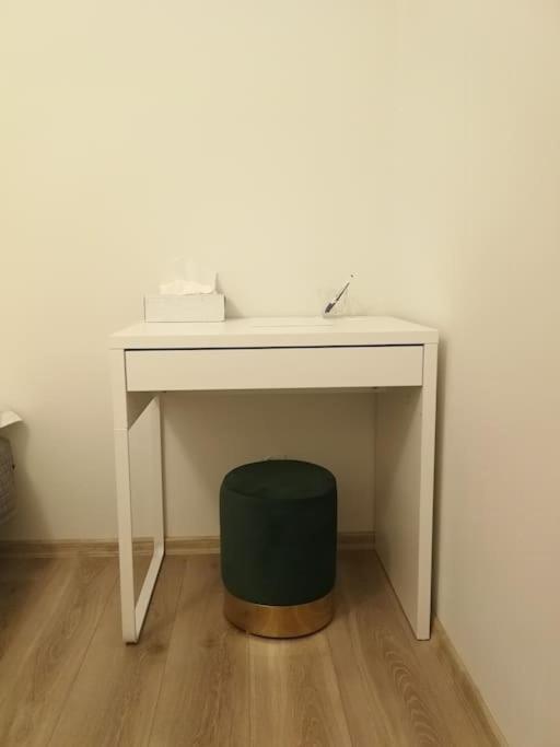 Uroczy, Jasny Apartament Oraz Bezplatny Parking! Appartement Krakau Buitenkant foto