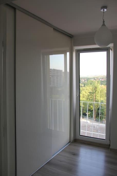 Uroczy, Jasny Apartament Oraz Bezplatny Parking! Appartement Krakau Buitenkant foto